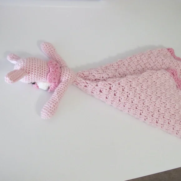Newborn baby pink crochet lovey blanket 28" x 31" EUC - Picture 5 of 5